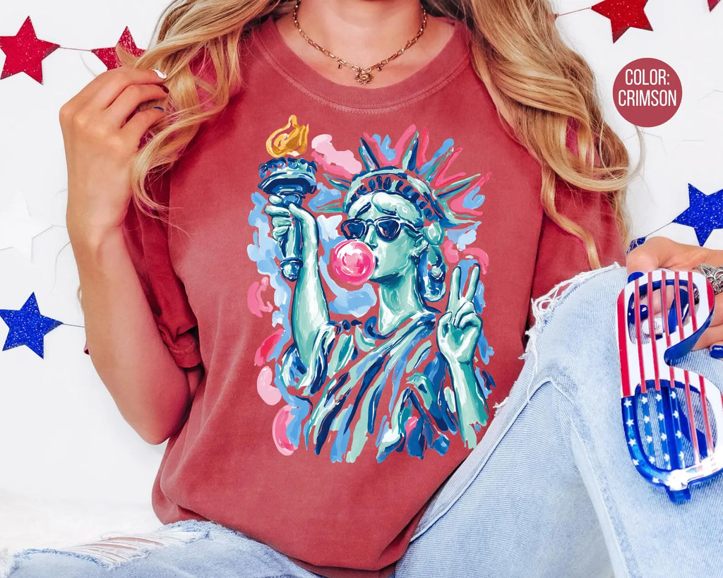 Statue of Liberty Graphic T-Shirt – Colorful Patriotic Summer Tee
